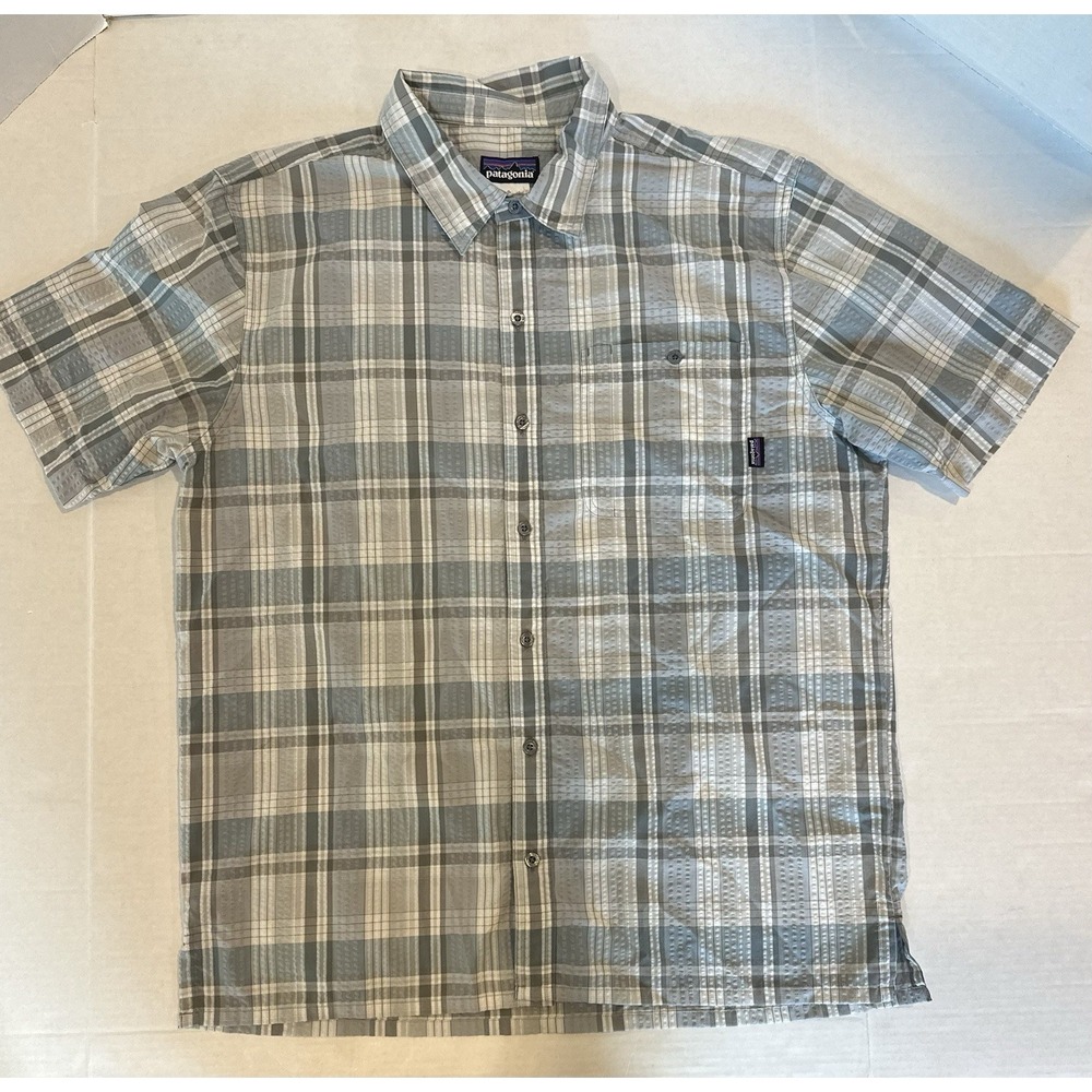 Patagonia Plaid Button-Down Short Sleeve Shirt Light, Gray White Men's Large